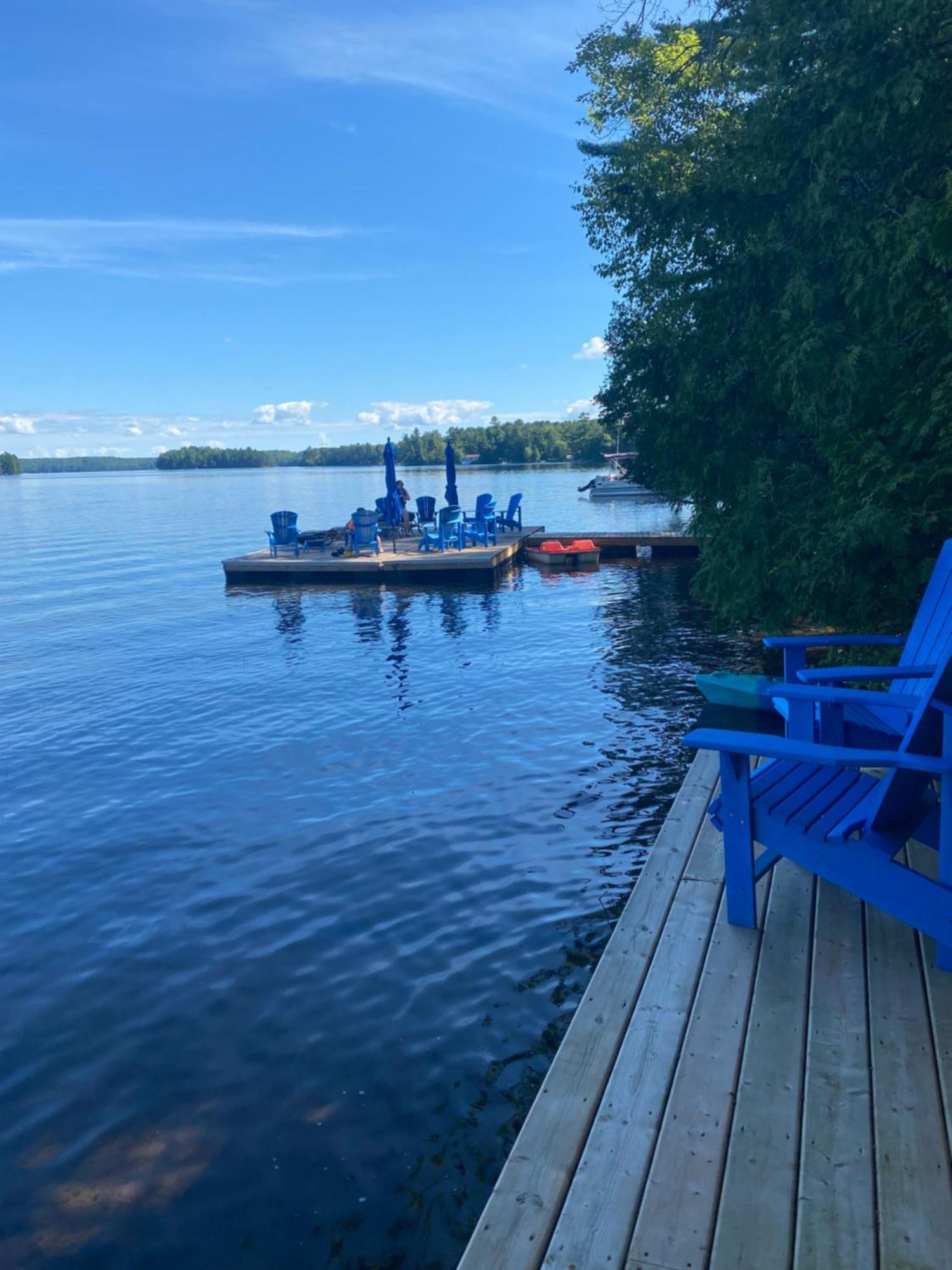 Haliburton Post House Hotel Minden Bagian luar foto
