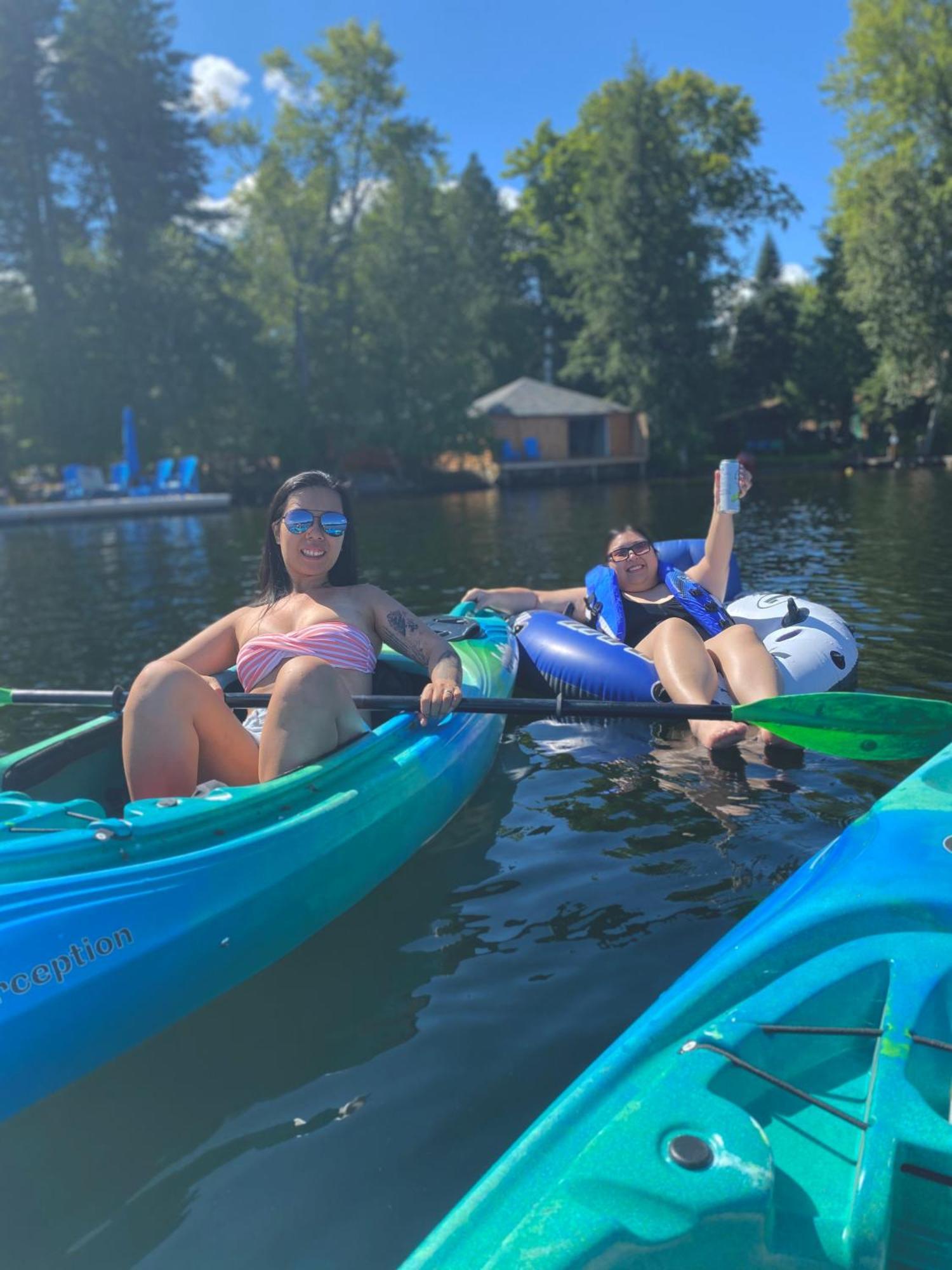 Haliburton Post House Hotel Minden Bagian luar foto